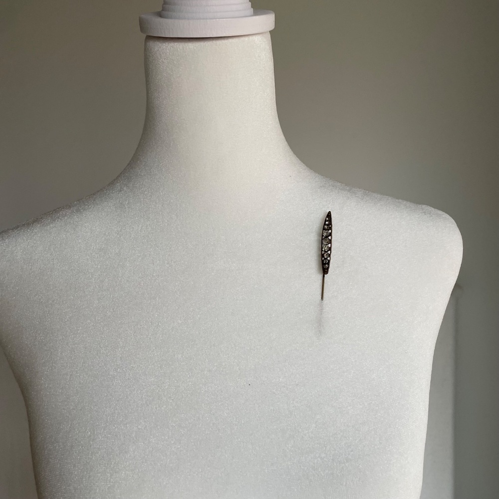 VTG Victorian Stick-Pin, Crescent-Moon Top & Clear Stones in Copper Tone Metal - Picture 8 of 9